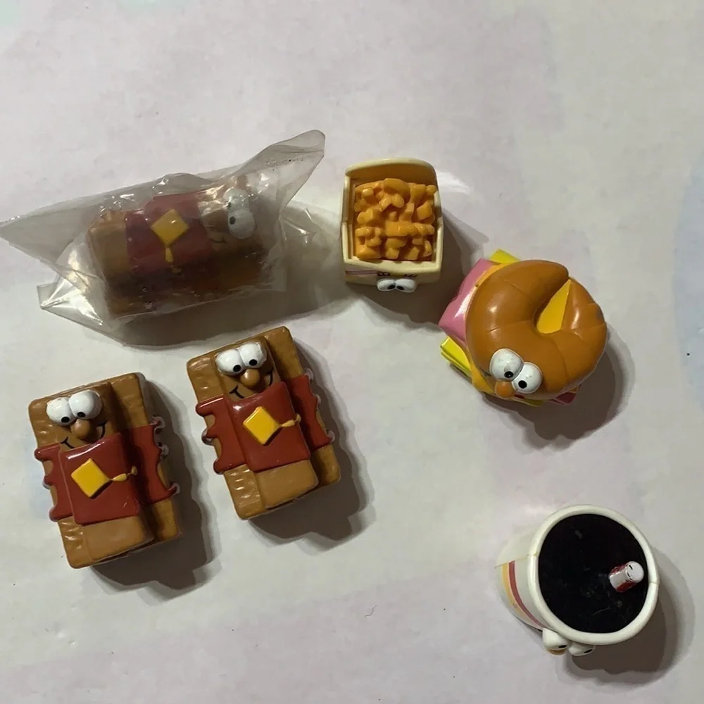 Vintage 1989 Burger King kids club breakfast toys on wheels figurines